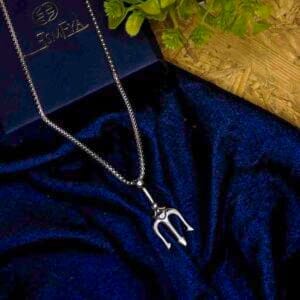 aura-trident-silver-pendant-with-chain-1-waterproof