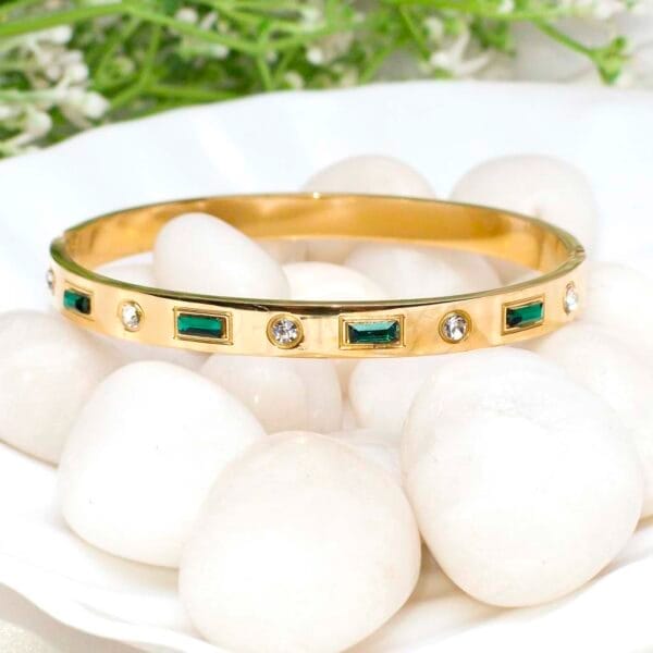 sia-green-gemstone-bracelet-18k-gold-plated-waterproof