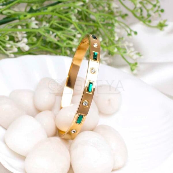 sia-green-gemstone-bracelet-1-18k-gold-plated-waterproof